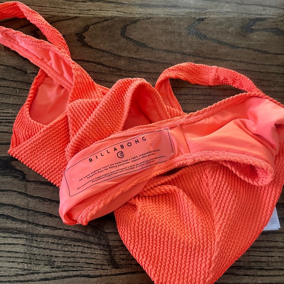 Brand New Billabong Crinkle Swimsuit - Picture 6 of 7